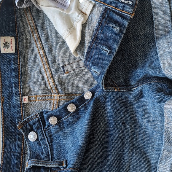 Levi's Cuffed Denim Shorts - Picture 3 of 3